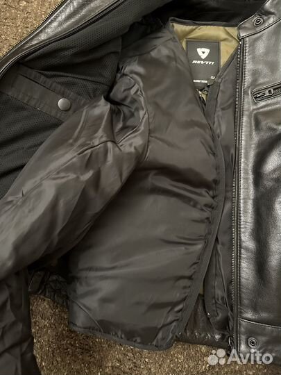 Мотокуртка женская