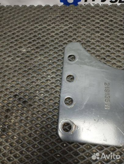 Кронштейн (крепление) Volvo FH4 21913511