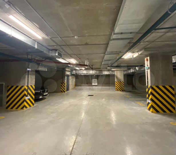 Машиноместо, 13 м²