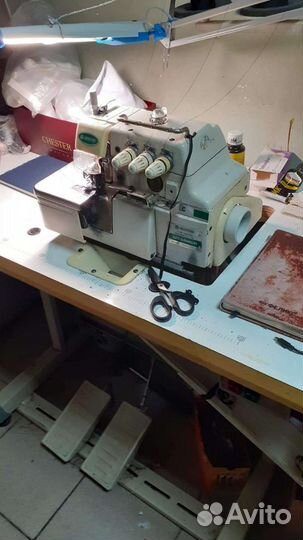 Швейная машина Pfaff