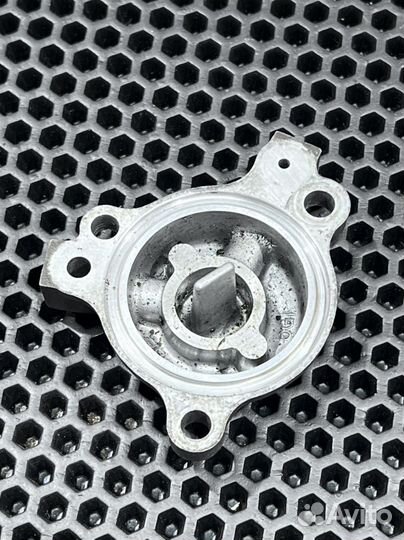 Крышка маслофильтра Yamaha YZ 250F 2001-2002