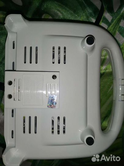 Сэндвичница Vitek