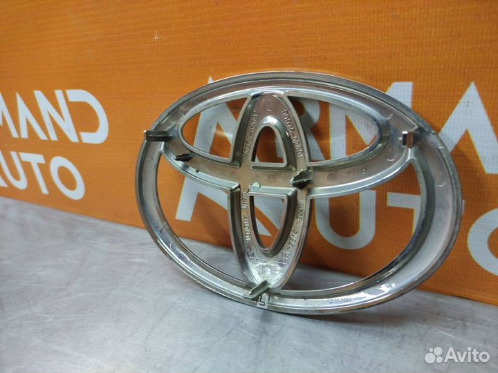Эмблема передняя Toyota Land Cruiser Prado 150
