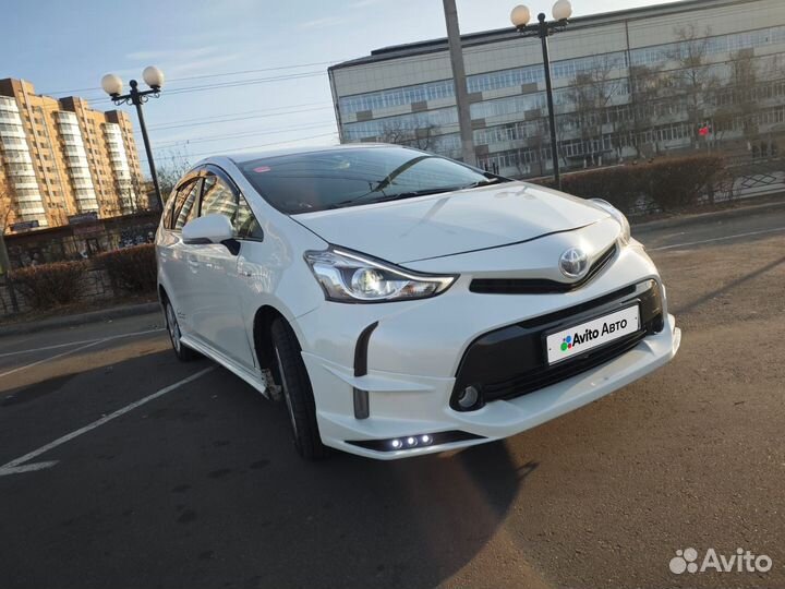 Toyota Prius Alpha 1.8 CVT, 2014, 161 000 км