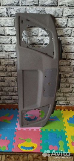 Задняя полка Приора седан