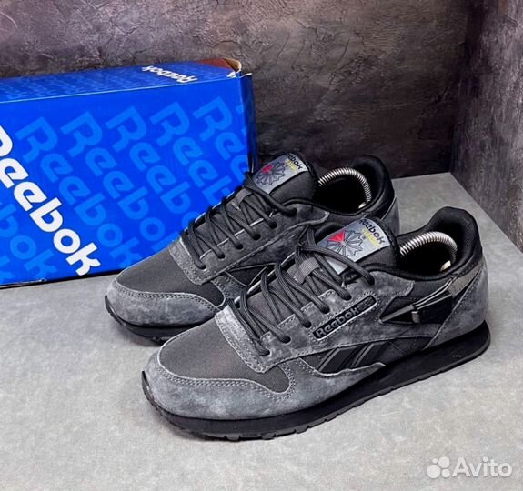 Кроссовки Reebok надежные