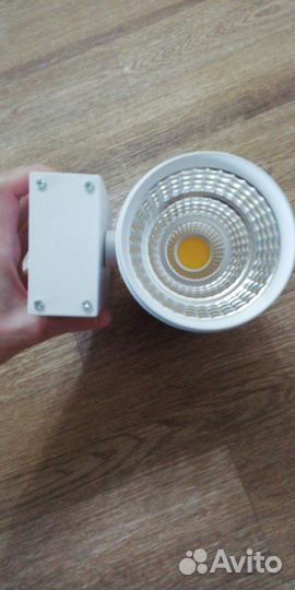 Трековый светильник новый selecta