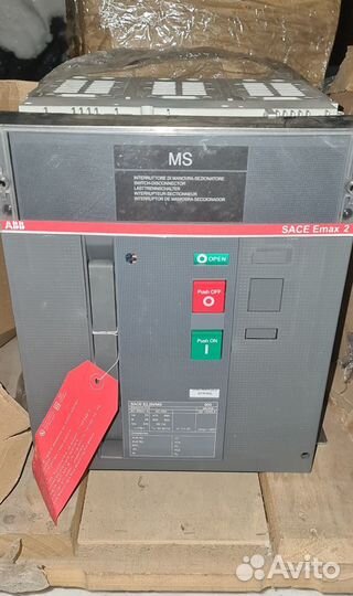 Выключатель-разъединитель E2.2N/MS 800А 2500A