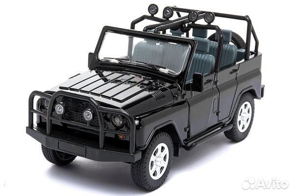 УАЗ-469 масштаб 1/24 (свет, звук)