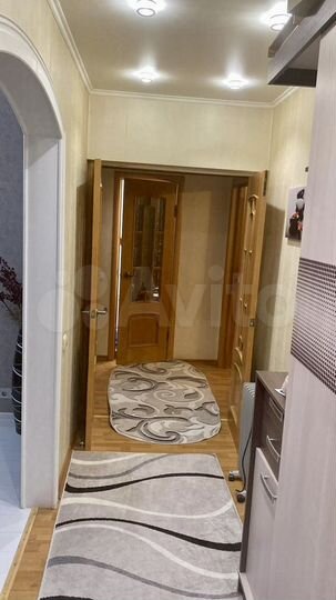 3-к. квартира, 71 м², 2/10 эт.