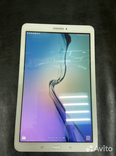 Планшет Samsung galaxy tab e