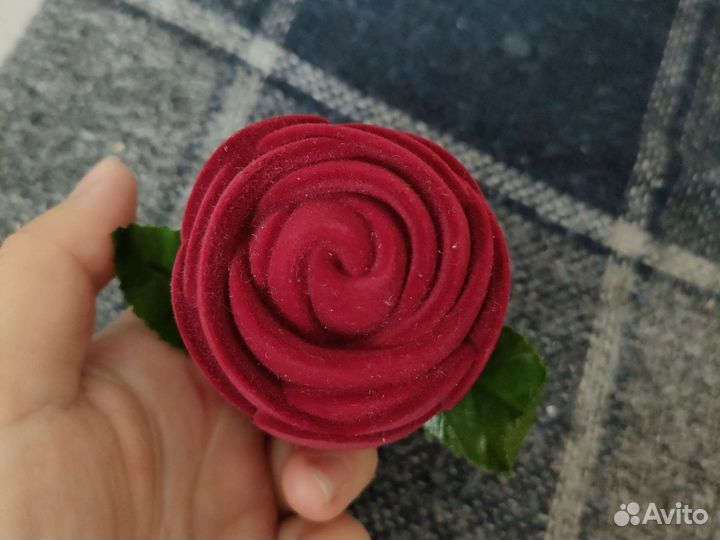Коробочки для ювелирных изделий