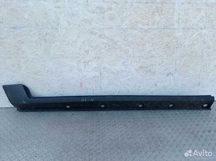 Б/У Порог пластиковый правый 7580535120, toyota