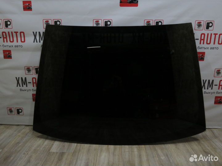 Стекло заднее Toyota Camry 50