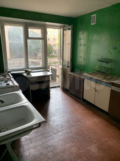 Комната 12,5 м² в 8-к., 2/9 эт.