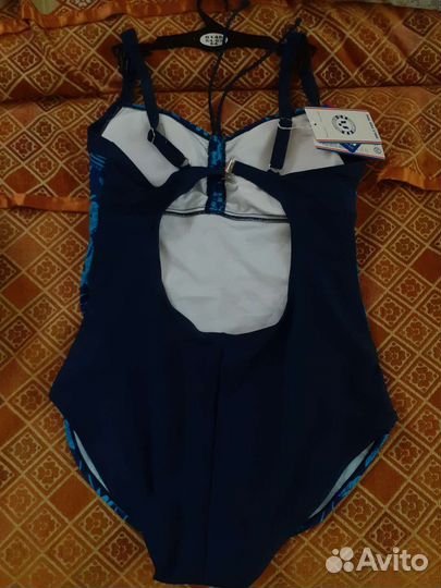 Купальник женский слитный