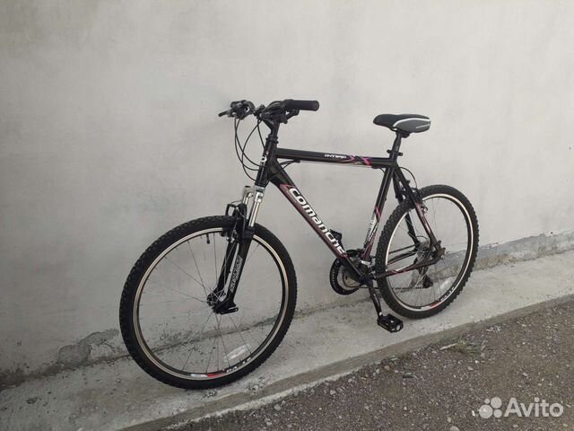Велосипед полностью новый 18я рама 26 колеса