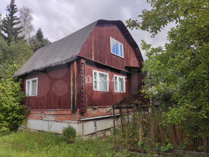 Дача 28 м² на участке 9 сот.