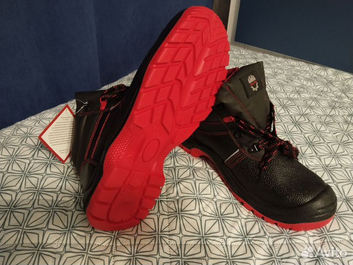 Ботинки рабочие с металлическим носком