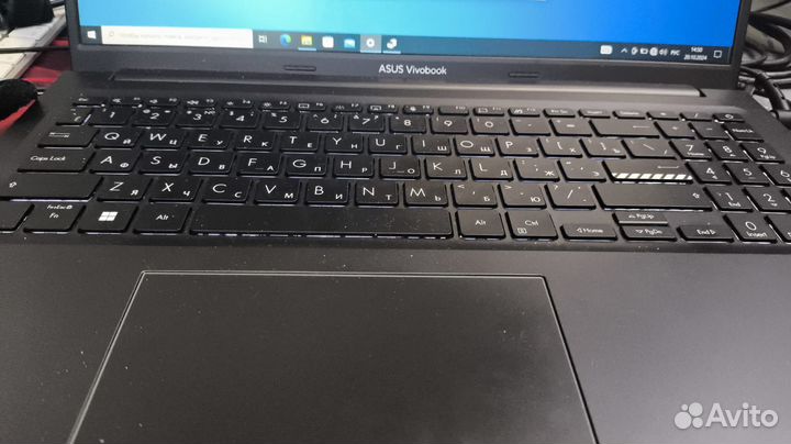 Asus vivobook M3604Y, 2024г, Ryzen 5 7430u/16/512