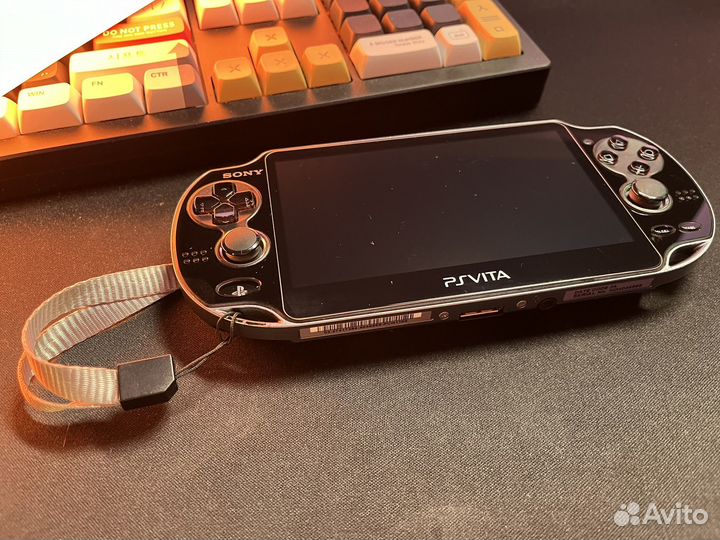 Sony Ps Vita прошитая 16+128GB отличное состояние