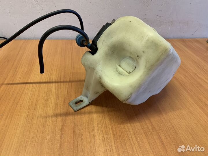 Бачок омывателя стекла Opel Vectra A Calibra A