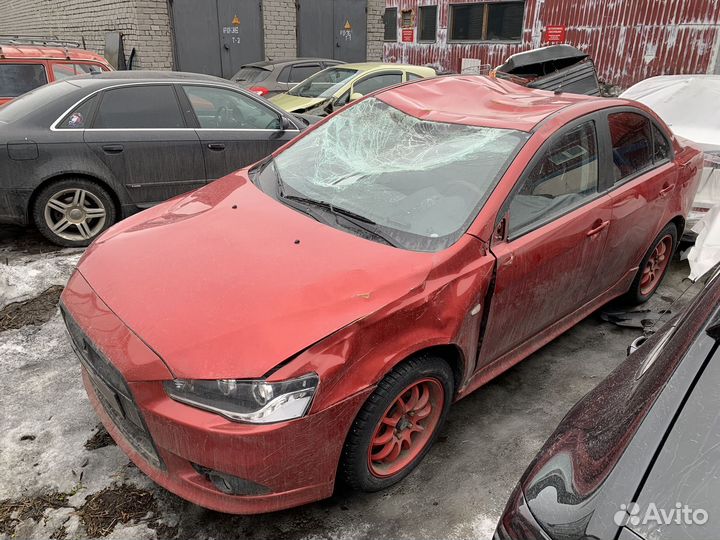 Mitsubishi Lancer 1.5 МТ, 2011, битый, 132 705 км