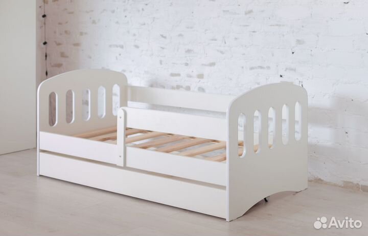Кроватка Малыш с ящиком