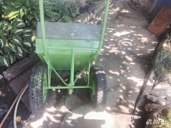 Садовая тачка