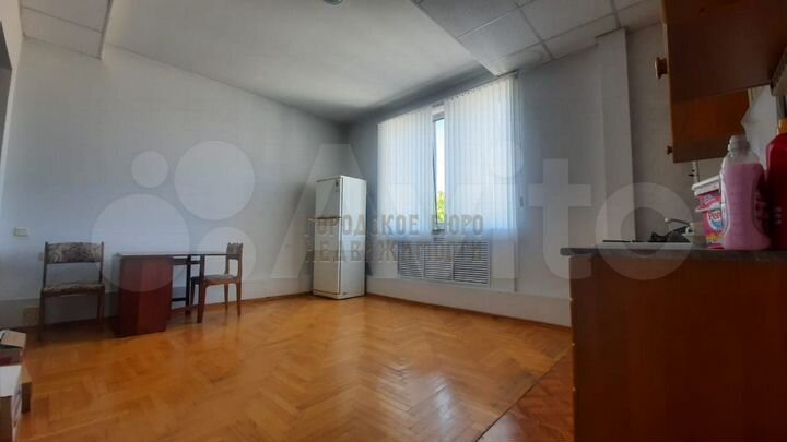 Дом 290 м² на участке 6,5 сот.