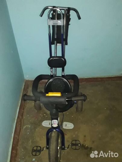 Трехколесный велосипед