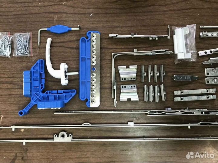 Ремонт окон, фурнитура master RAL4976