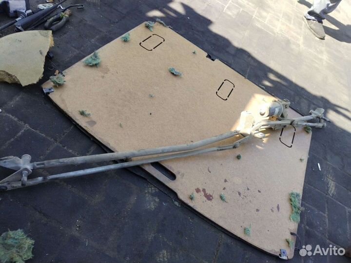 Трапеция дворников Пежо 307