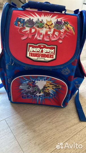 Школьный рюкзак с ортопедической спинкой