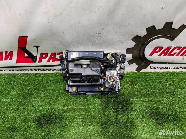 Пепельница Toyota Camry 2006 ACV40 2azfe