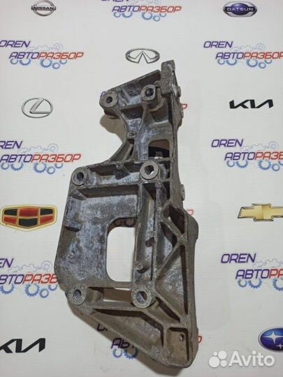 Кронштейн генератора Skoda Octavia A5 1.6 BSE 2013