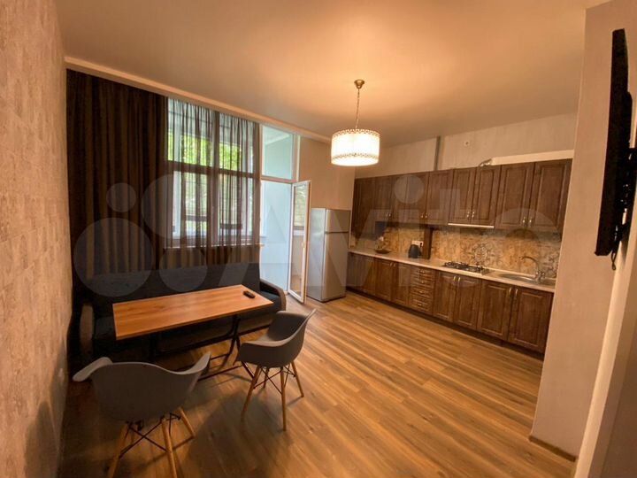 2-к. квартира, 52 м², 3/10 эт.