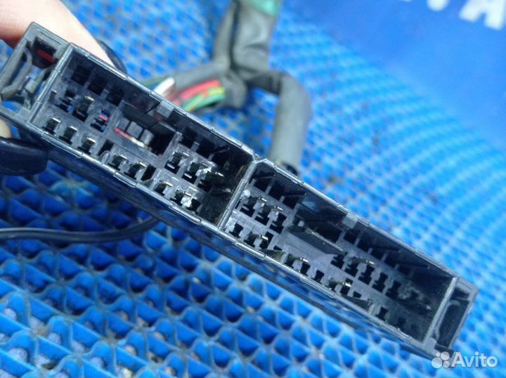 Блок подрулевых переключателей Toyota Carina седан