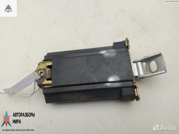 Ограничитель открывания двери Mercedes-Benz