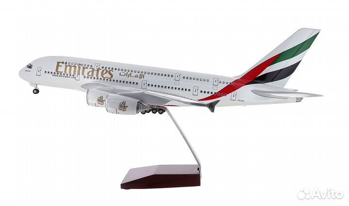 Большая модель Аэробус А380 с освещением салона