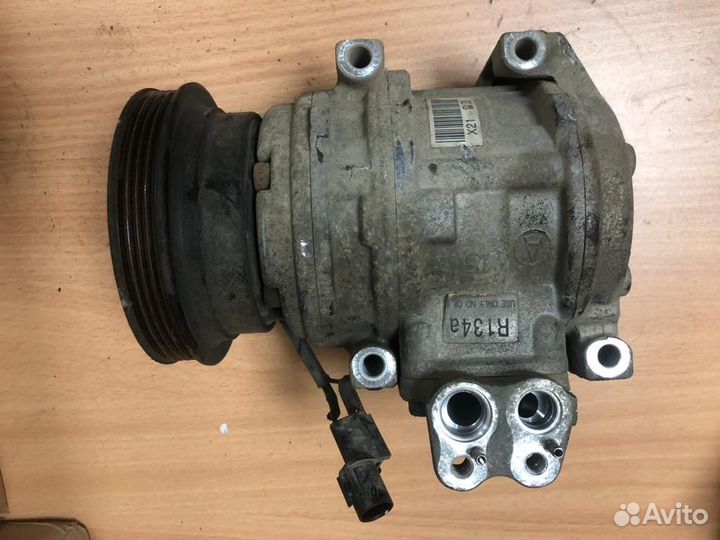 Компрессор кондиционера Hyundai Elantra III (XD)