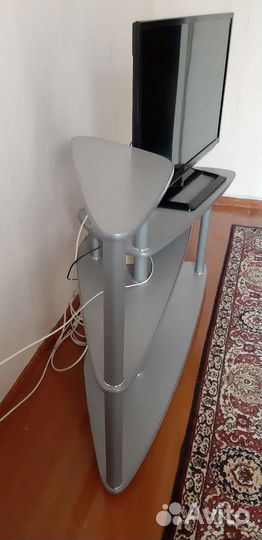 Тумба под телевизор и аппаратуру