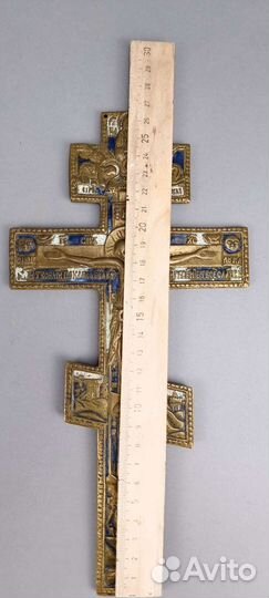Бронзовый крест с эмалью
