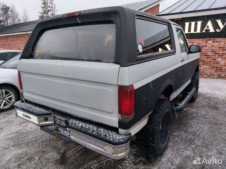 Ford Bronco, 1992