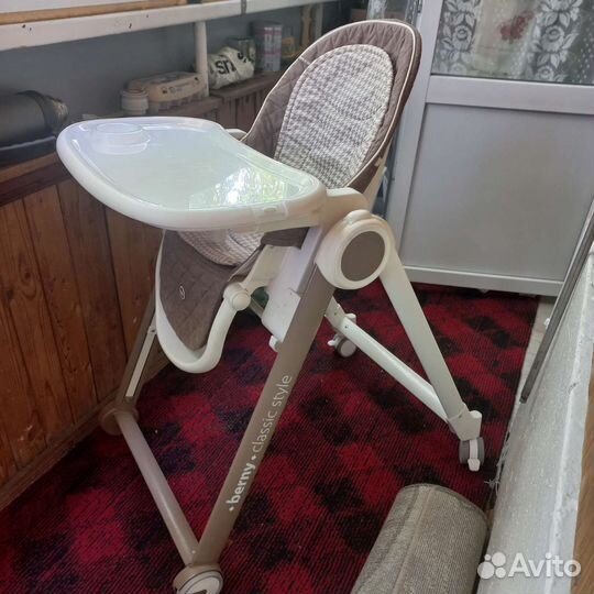 Стульчик для кормления