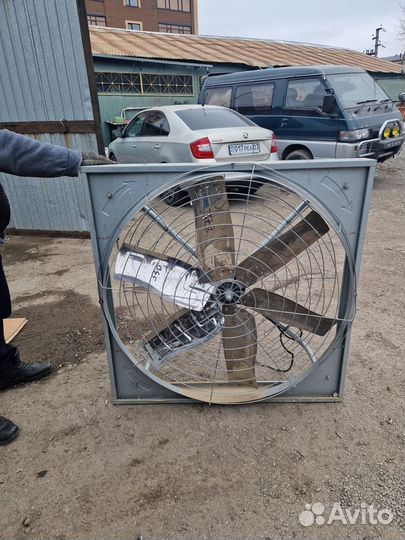 Вентилятор разгонный вытяжной / Вытяжная шахта