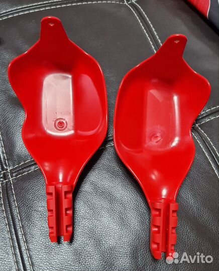 Гонолыжное оборудование лыжи куртки костюмы