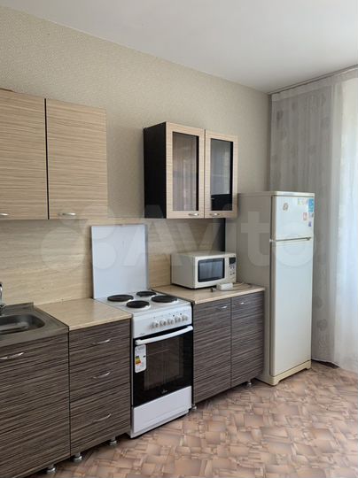 1-к. квартира, 40 м², 8/16 эт.