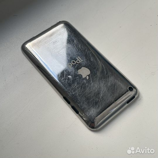 iPod Touch 4, 32Gb Белый
