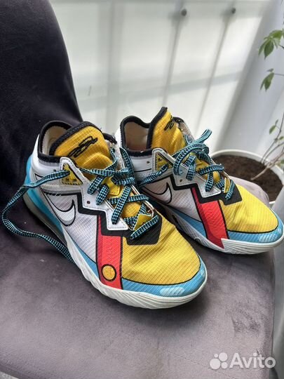 Nike lebron 18 low stewie griffin